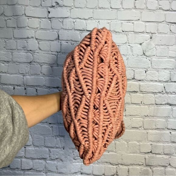 C & C California blush pink woven macrame tote bag - Picture 5 of 11